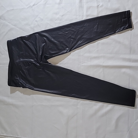 DKNY SPORT HIGH WAISTED CROPPED FAUX LEATHER LEGGINGS - Picture 8 of 12
